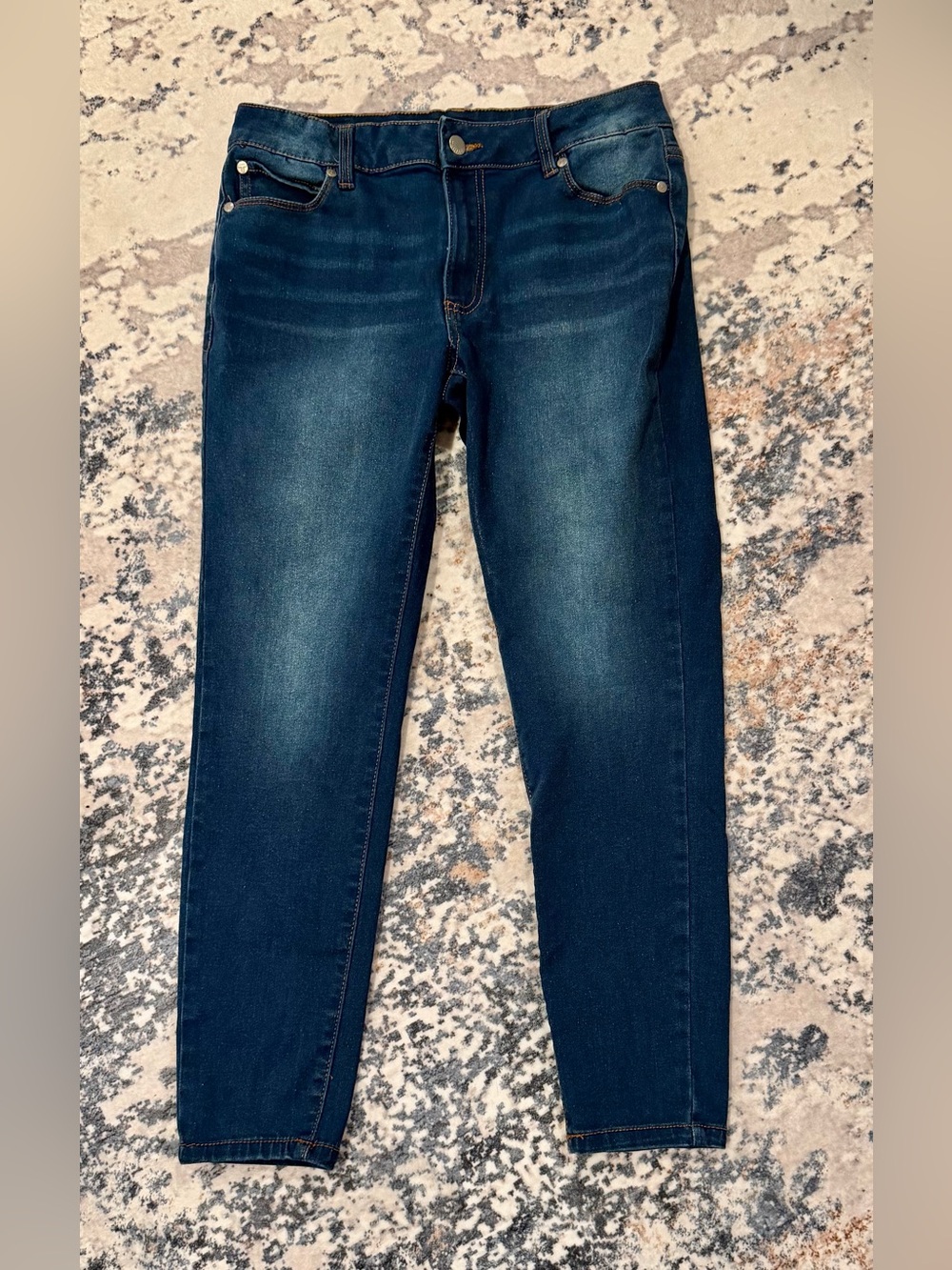 Tahari Kelly Mid-Rise Skinny Jeans Size 8/29